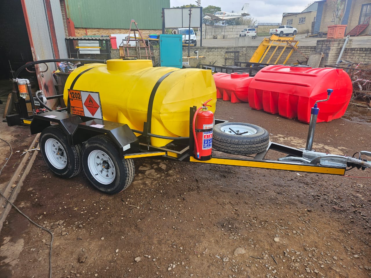 1500L Diesel Tanker, a Diesel Tanker Trailers build by LF Trailers — tough-built, NATIS-registerable trailers manufactured in Gauteng, photo 3 of 4