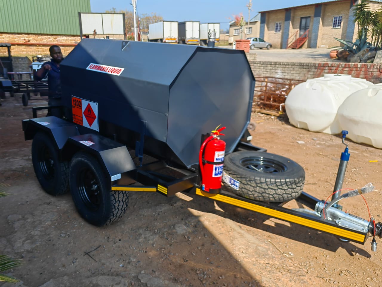 3000L Diesel Tanker, a Diesel Tanker Trailers build by LF Trailers — tough-built, NATIS-registerable trailers manufactured in Gauteng, photo 2 of 4