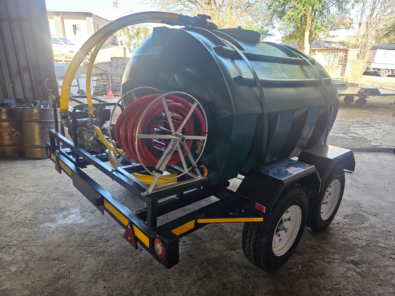 2500L Water Tanker, a Water Tanker Trailers build by LF Trailers — tough-built, NATIS-registerable trailers manufactured in Gauteng, photo 4 of 4